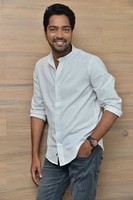 Allari Naresh Silly Fellows Interview